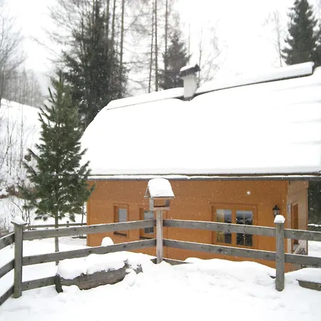 Chalet In St Oswald Near Ski Lift, Cleaning Included Holiday home *