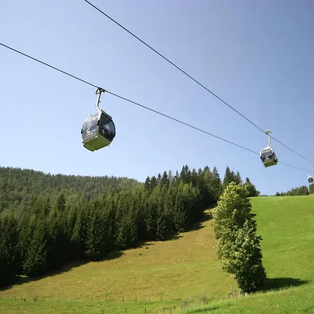 Chalet In St Oswald Near Ski Lift, Cleaning Included Holiday home *